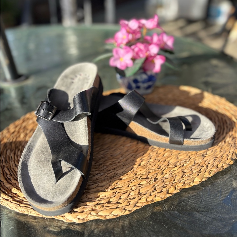 Mephisto Black Leather Helen Sandals - Size 40